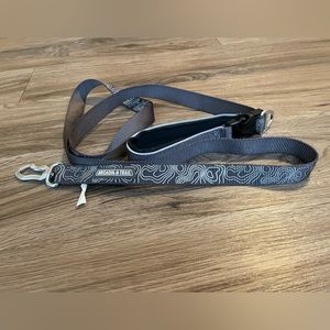 Arcaida Trail leash and collar